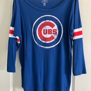 NWOT CHICAGO CUBS T-SHIRT/WOMENS LARGE/EXCELLENT CONDITION